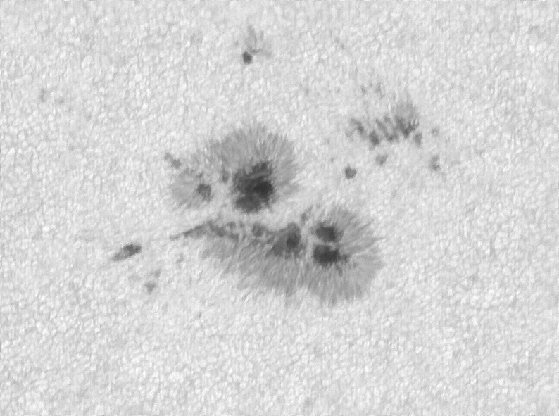 sonnenfleck2-210425-1009-1039.GIF