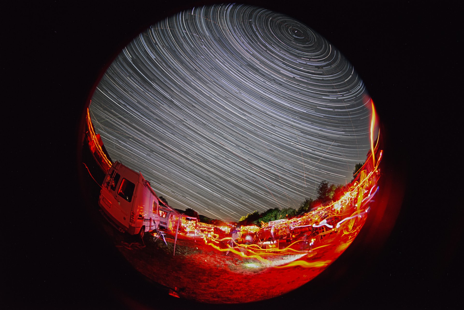 Startrail HuTT.jpg