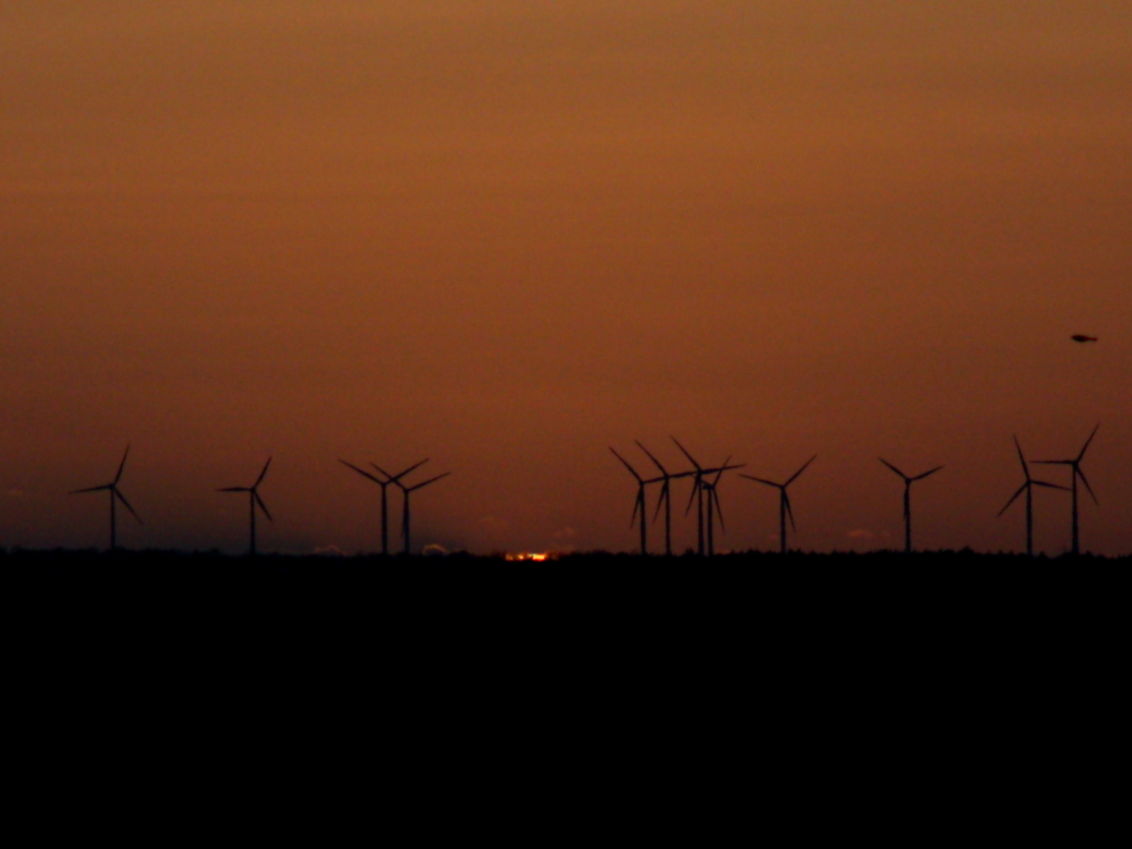 Sunset Hahneberg nach West Untergang Grünlich.jpg
