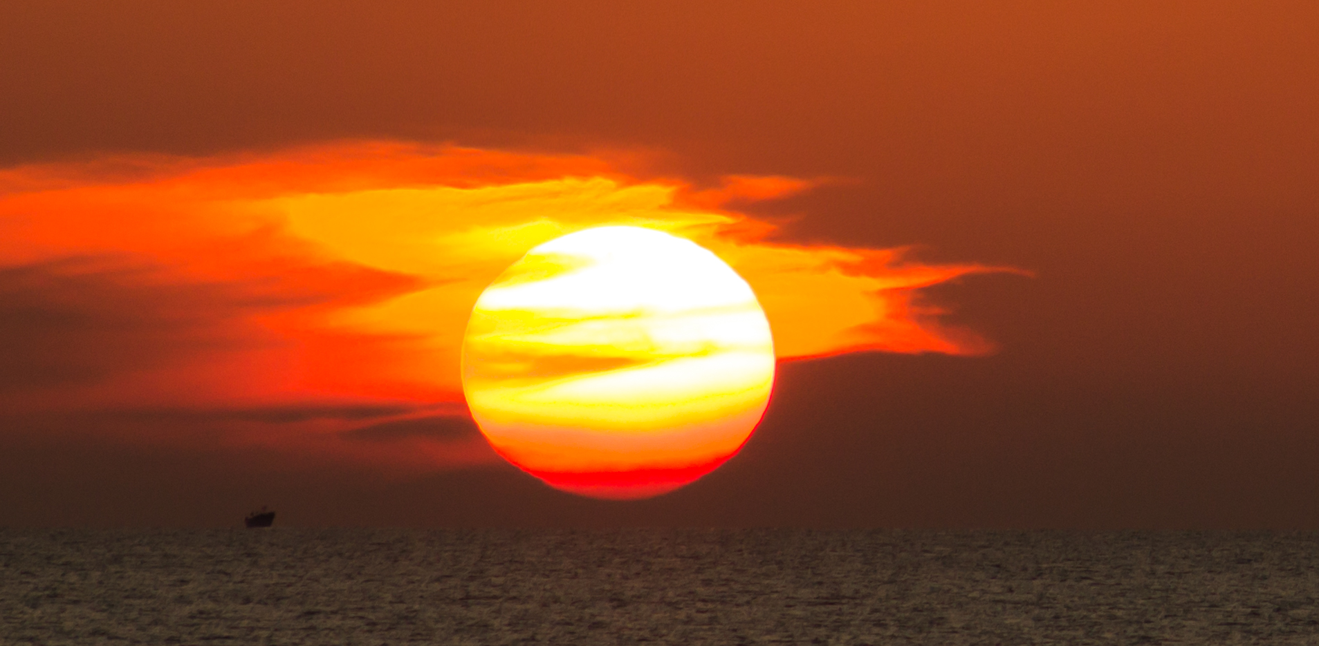 sunset_sea_fire.png