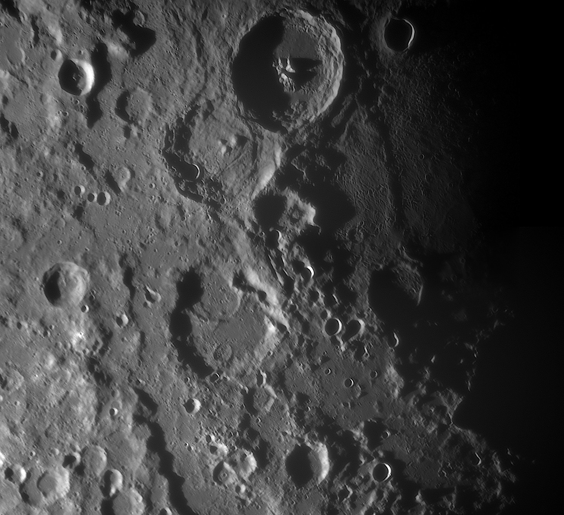 theophilus_101125_075805_Rc.jpg
