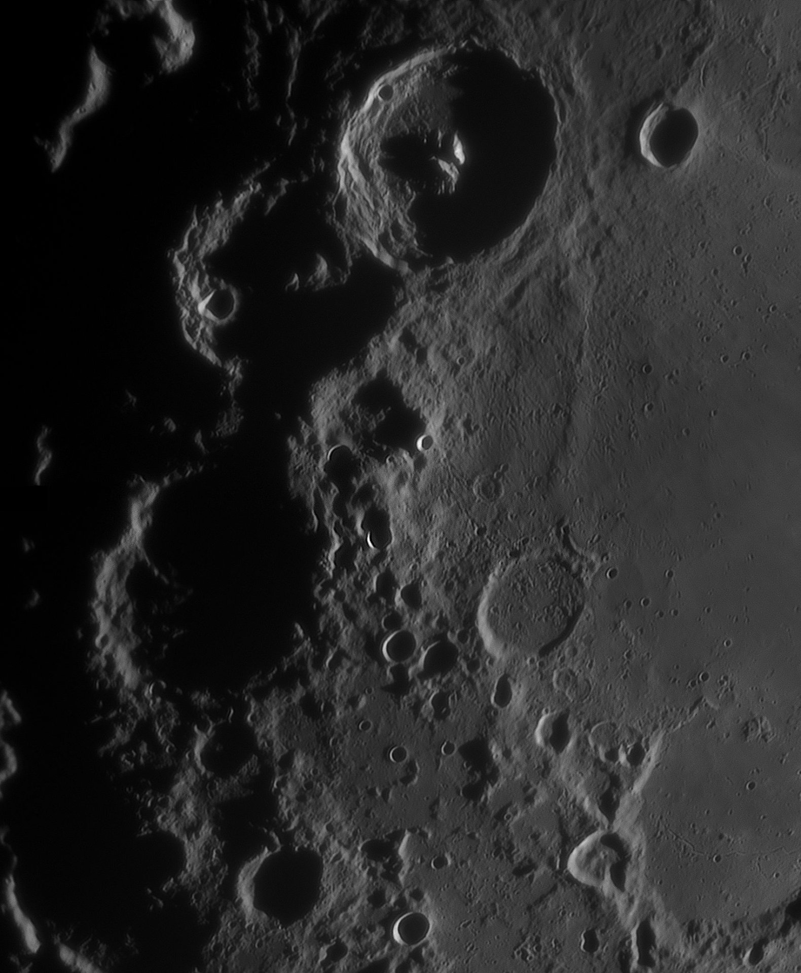 theophilus_160124_183937c.jpg