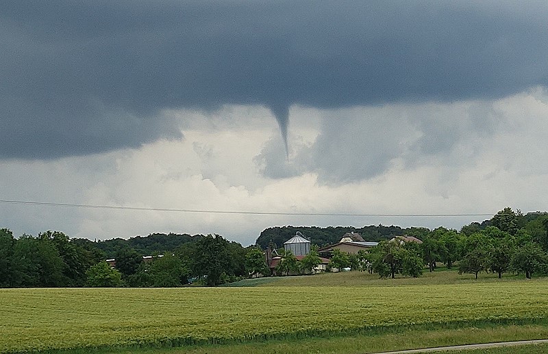 TornadoDSC03046.jpg