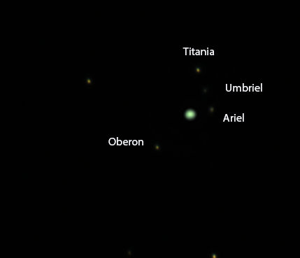 Uranus mit vier Monden 23_11_2021 6Uhr45_beschriftet Crop.png