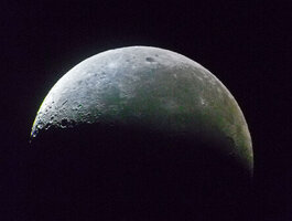 Mond_15.8.09_web.jpg