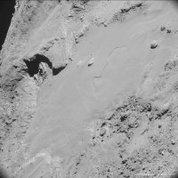 Comet_on_14_February_from_8_7_km.jpg