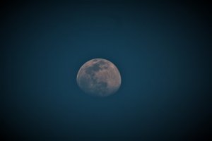 Mond am Taghimmel.jpg