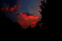 Dunststrahlen kurz vor Sonnenuntergang.JPG