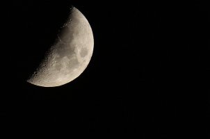 luna2c.jpg