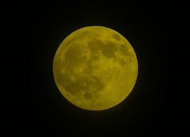 2022_05_15-UT-20_34-Blut Vollmond_1.jpg