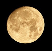 Mond20220811-Tele-Tessar4:300@f:8.jpg