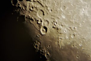 Mond durch Oku.jpg
