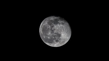 Mond_stacked.jpg Mond_stacked.jpg