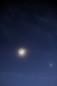jupitrervenusmoonf135.jpg