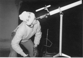 Kosmosfernrohr D54, 1974.jpg Kosmosfernrohr D54, 1974.jpg