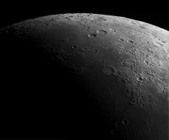 Moon_215818_lapl6_ap321_Drizzle15_conv3HD.jpg