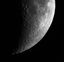 Moon_215657_lapl6_ap1721_Drizzle15_conv3cropHD.jpg