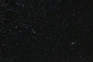 M 31 mit Perseide.jpg