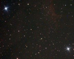 halo_ohne_Stack_17frames_136s_WithDisplayStretch.jpg halo_ohne_Stack_17frames_136s_WithDisplayStretch.jpg