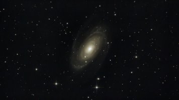 M81_GraXpert_60min_export.jpg