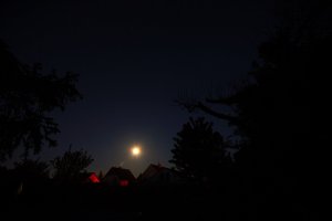 Mond bei Antares.jpg