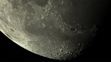 Saturn_203752_Surface_50_Sharp70_B39.0_C1.0_S1_N0.jpg