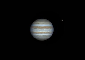 Jupiter vom 2.1.2025 mit langezogenen Strich Fleck .jpg