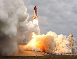 STS-134_Launch-m.jpg