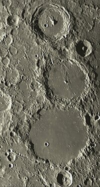 2025-04-06-2100_6-L-Gain=343_ZWO ASI662MC_Moon_Exposure=29(1)_2(1).jpg