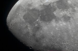Mond-2-8-3_Kopie -ZWO ASI585MC_Gain=77_Exposure=37.7ms_Gamma=50(off)_AS_25.jpg