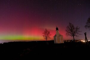 Polarlichter_Großmehringer_Kapelle_26-01-19_17-58-38.jpeg