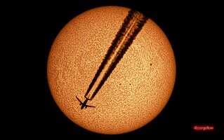 sun_joergsflow_plane_17_40_45__p9999_frame_3391_sharp_tone.jpg sun_joergsflow_plane_17_40_45__p9999_frame_3391_sharp_tone.jpg