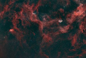 SH2-101 u. NGC6888 Weitfeld.jpg