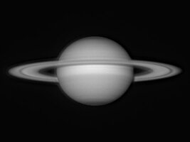 2026-09-23-0000_0-R-Saturn_ungebügelt.jpg