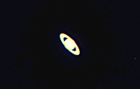 Saturn 2020 7. geschnitten. 5 Monde.png