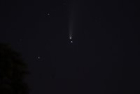 2020_07_18 UT 21_18 NEOWISE  C2020 F3 mag 2.3_4.JPG