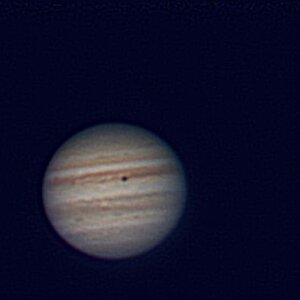 Jupiter mit IO-Schatten am 24.08. 08 im 6"-Semiapo
