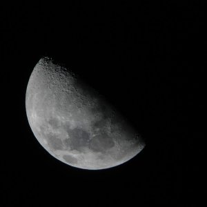 Mond 21.02.10.JPG