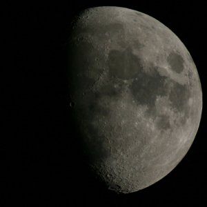 Mond durch Lidl-Teleskop