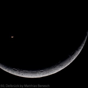 ISS vorm Mond
