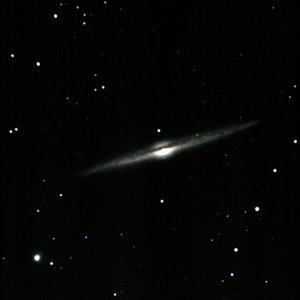 2011-03-07 ngc4565 13x10min neue darks astr.jpg
