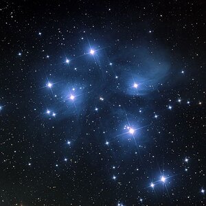 M45 mit 8 Zoll f/2.8 Newton