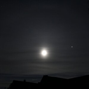 Mondhalo mit Jupiter