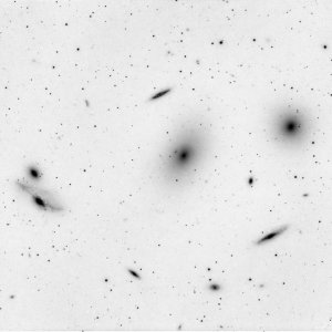 2012_01_30-31 - M84 und M86_13x1200sec_invers.jpg