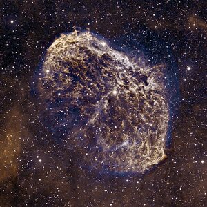 NGC6888 in Bicolor