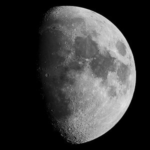 Spontaner Mond