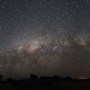 Milchstraße über der Astrofarm Kiripotib