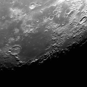 Moon_2.jpg