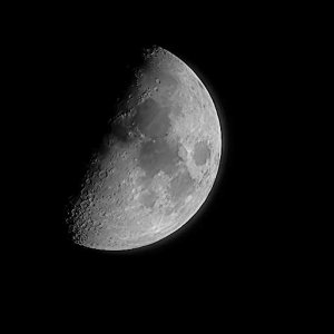 Mond 135mm 09.03.2014 22.21 Uhr.jpg