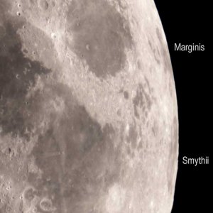 Dem Mond hinters Ohr geschaut